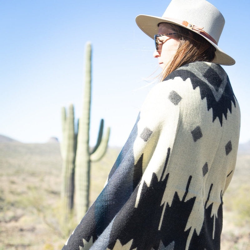 Load image into Gallery viewer, Andean Alpaca Wool Blanket - Midnight by Alpaca Threadz
