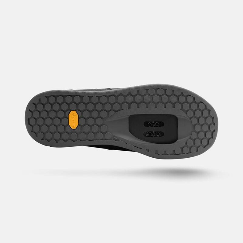 Load image into Gallery viewer, Giro Men's Chamber Cycling Clipless Flat Pedal Shoe
