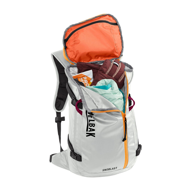Load image into Gallery viewer, CamelBak SnoBlast 22 70oz. Hydration Pack