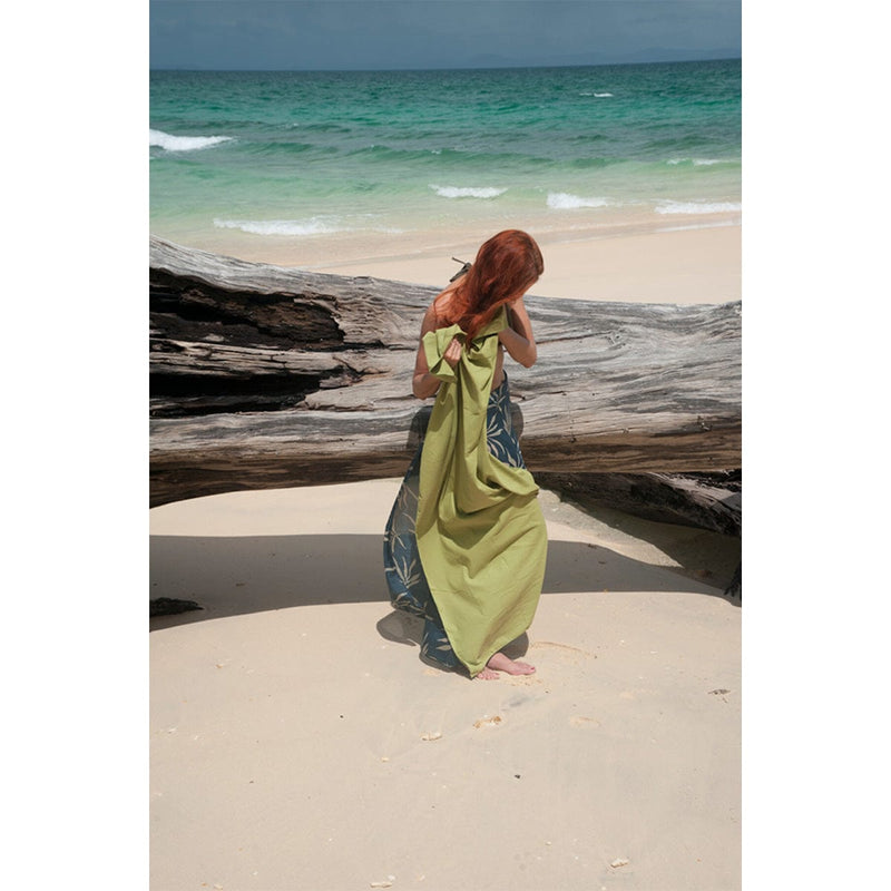Load image into Gallery viewer, Cocoon Microfiber Towel Ultralight