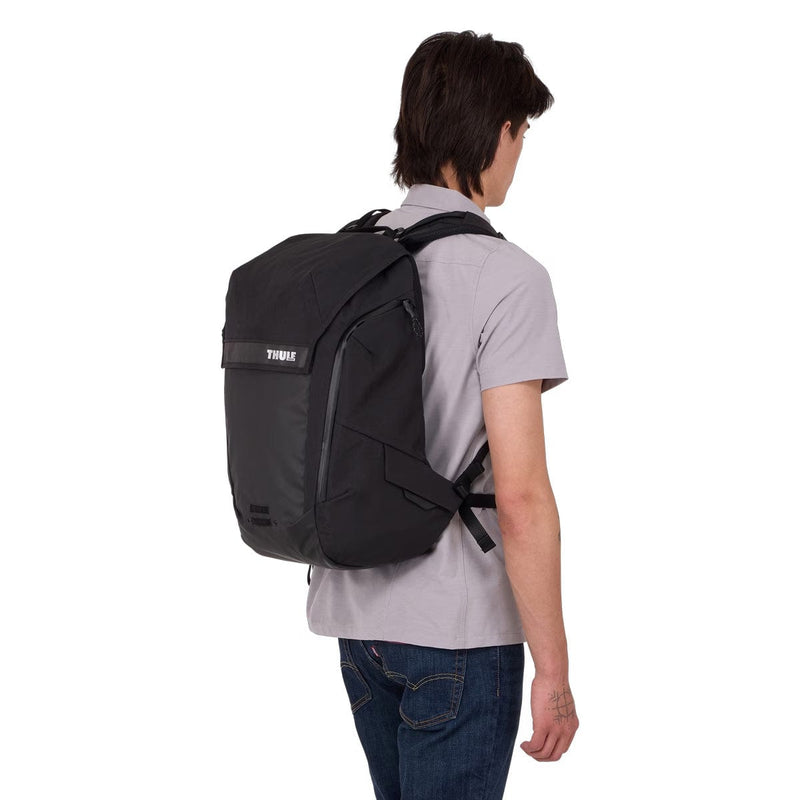 Load image into Gallery viewer, Thule Paramount Commuter Backpack 28L

